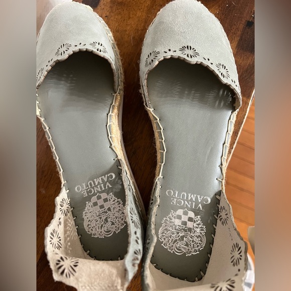 Vince Camuto Breshan Espadrilles in Mint.  Size 6 - Picture 8 of 11